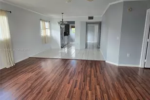 1001 SW 141st Ave, Pembroke Pines, FL 33027 - Photo 3