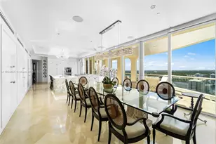 7000 Island Blvd, Aventura, FL 33160 - Photo 9