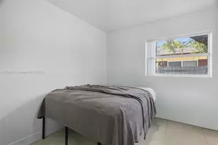 510 N 56th Ave, Hollywood, FL 33021 - Photo 13