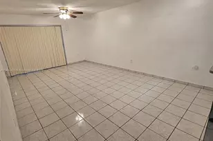 1555 W 44th Pl, Hialeah, FL 33012 - Photo 5