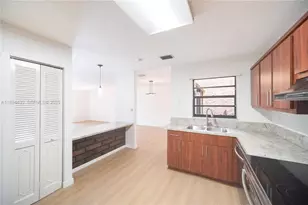 6845 NW 169th St, Hialeah, FL 33015 - Photo 7