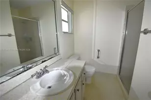 1301 Campanelli Dr, Plantation, FL 33322 - Photo 15