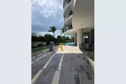 488 NE 18th St #301, Miami, FL 33132 - Photo 39