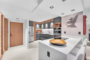 100 Bayview Dr, Sunny Isles Beach, FL 33160 - Photo 9