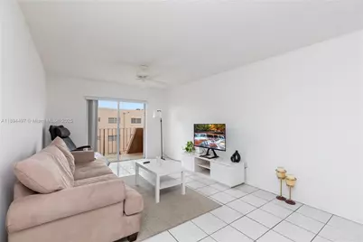 1630 W 46th St #514B, Hialeah, FL 33012 - Photo 3