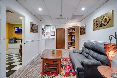 1121 NW 29th St, Miami, FL 33127 - Photo 17