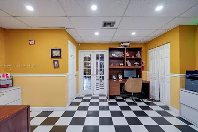 1121 NW 29th St, Miami, FL 33127 - Photo 27