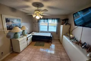 13100 SW 11th Ct, Pembroke Pines, FL 33027 - Photo 7