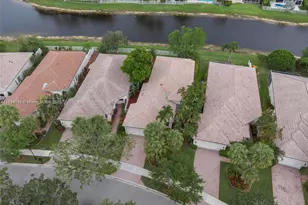 2553 Bay Pointe Dr, Weston, FL 33327 - Photo 41