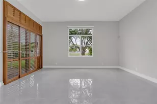 2553 Bay Pointe Dr, Weston, FL 33327 - Photo 19