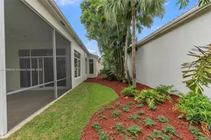 2553 Bay Pointe Dr, Weston, FL 33327 - Photo 37