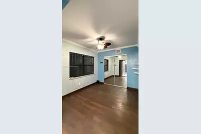 2450 W 67th Pl #13-12, Hialeah, FL 33016 - Photo 9
