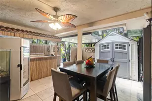 2450 W 67th Pl, Hialeah, FL 33016 - Photo 25