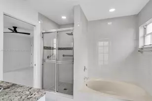 14820 NW 87th Ct, Miami Lakes, FL 33018 - Photo 23