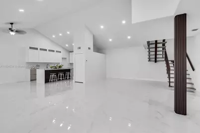 14820 NW 87th Ct, Miami Lakes, FL 33018 - Photo 9