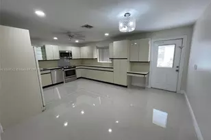 5181 NE 17th Ave, Pompano Beach, FL 33064 - Photo 3