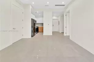 530 SW 11th Ave, Miami, FL 33130 - Photo 13