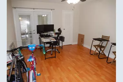 16000 Kilmarnock Dr, Miami Lakes, FL 33014 - Photo 11