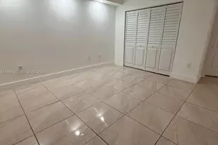 5091 NW 7th St, Miami, FL 33126 - Photo 7