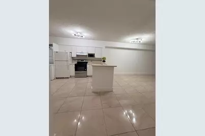 5091 NW 7th St #1009, Miami, FL 33126 - Photo 3