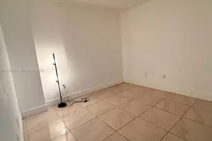 5091 NW 7th St, Miami, FL 33126 - Photo 9