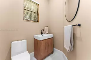 10775 Blue Palm St, Plantation, FL 33324 - Photo 11