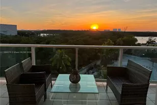 100 Bayview Dr, Sunny Isles Beach, FL 33160 - Photo 27