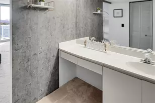 100 Bayview Dr, Sunny Isles Beach, FL 33160 - Photo 19