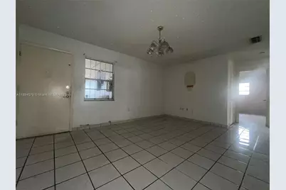 1250 W 26th Pl #208, Hialeah, FL 33010 - Photo 7