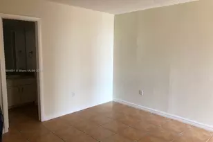 10824 N Kendall Dr, Miami, FL 33176 - Photo 9