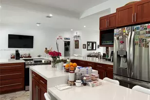 4934 NW 94th Doral Pl, Doral, FL 33178 - Photo 15