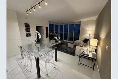 950 Brickell Bay Dr #3610, Miami, FL 33131 - Photo 13