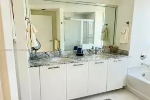 950 Brickell Bay Dr, Miami, FL 33131 - Photo 21