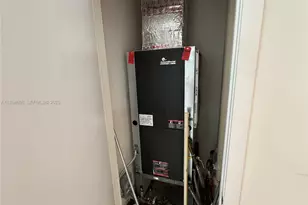 950 Brickell Bay Dr, Miami, FL 33131 - Photo 29