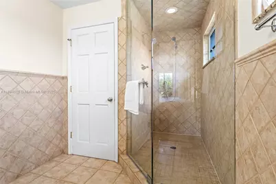 12 NE 26th St, Wilton Manors, FL 33305 - Photo 21
