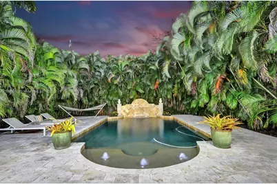 12 NE 26th St, Wilton Manors, FL 33305 - Photo 3