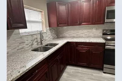 3761 NW 9th St, Lauderhill, FL 33311 - Photo 9