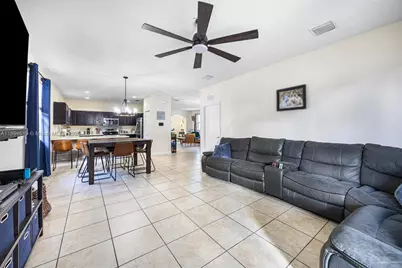 415 SE 34th Ter, Homestead, FL 33033 - Photo 11