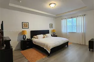 10955 NW 87th Ln, Doral, FL 33178 - Photo 19