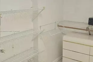 7160 W 10th Ave, Hialeah, FL 33014 - Photo 25