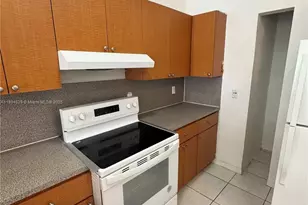 13705 NE 20th Pl, North Miami Beach, FL 33181 - Photo 9