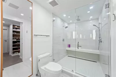 1000 Venetian Way #1006, Miami, FL 33139 - Photo 25