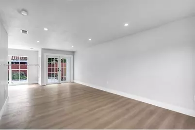 191 NW 85th Pl, Miami, FL 33126 - Photo 5