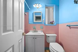 1271 NW 87th St, Miami, FL 33147 - Photo 23