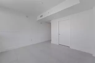 253 NE 2nd St, Miami, FL 33132 - Photo 15