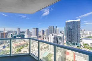 253 NE 2nd St, Miami, FL 33132 - Photo 9