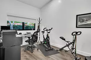 2484 SW 25th St, Miami, FL 33133 - Photo 33