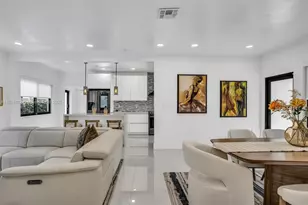 2484 SW 25th St, Miami, FL 33133 - Photo 21