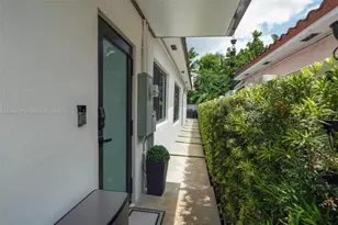 2484 SW 25th St, Miami, FL 33133 - Photo 51