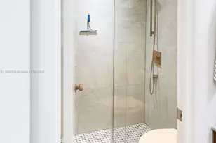 500 Bayview Dr, Sunny Isles Beach, FL 33160 - Photo 7